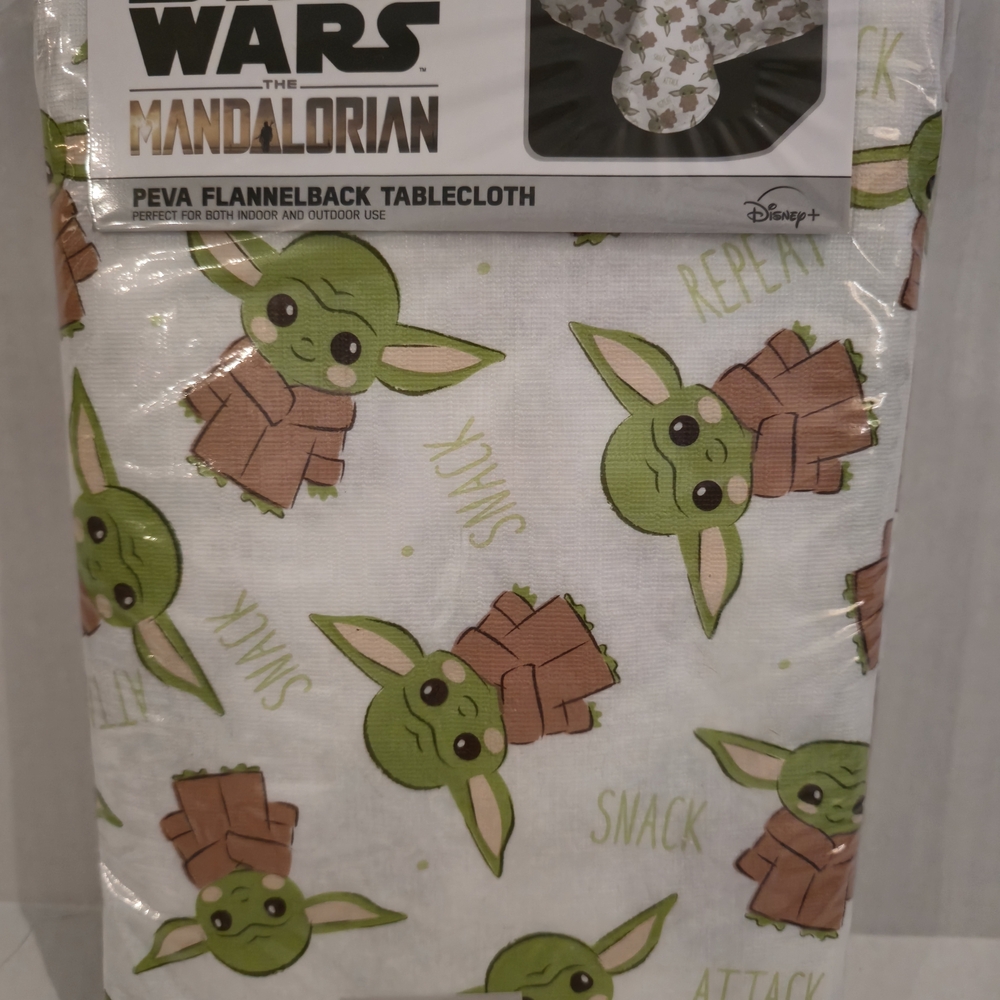 Mandalorian Tablecloth with Green Character Design Star Wars